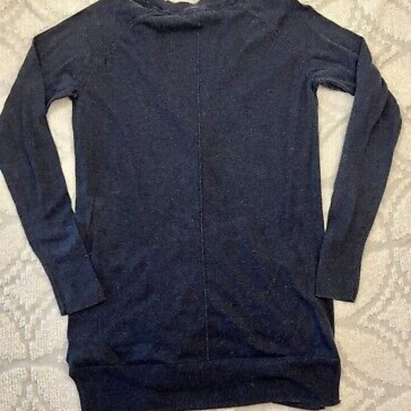 💕 3/$25 💕 H&M L.O.G.G. Linen Blend Navy Cardigan Sweater - Picture 2 of 6